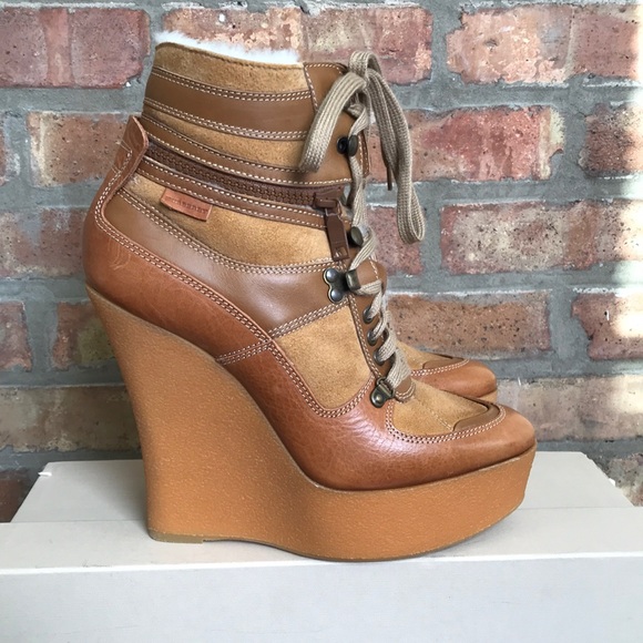 Burberry Shoes - Burberry